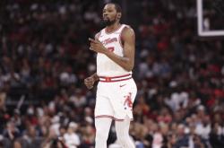 世界杯买球网站 -正式退出？杜兰特无奈，伤病曝光，名记透露，詹姆斯或稳了