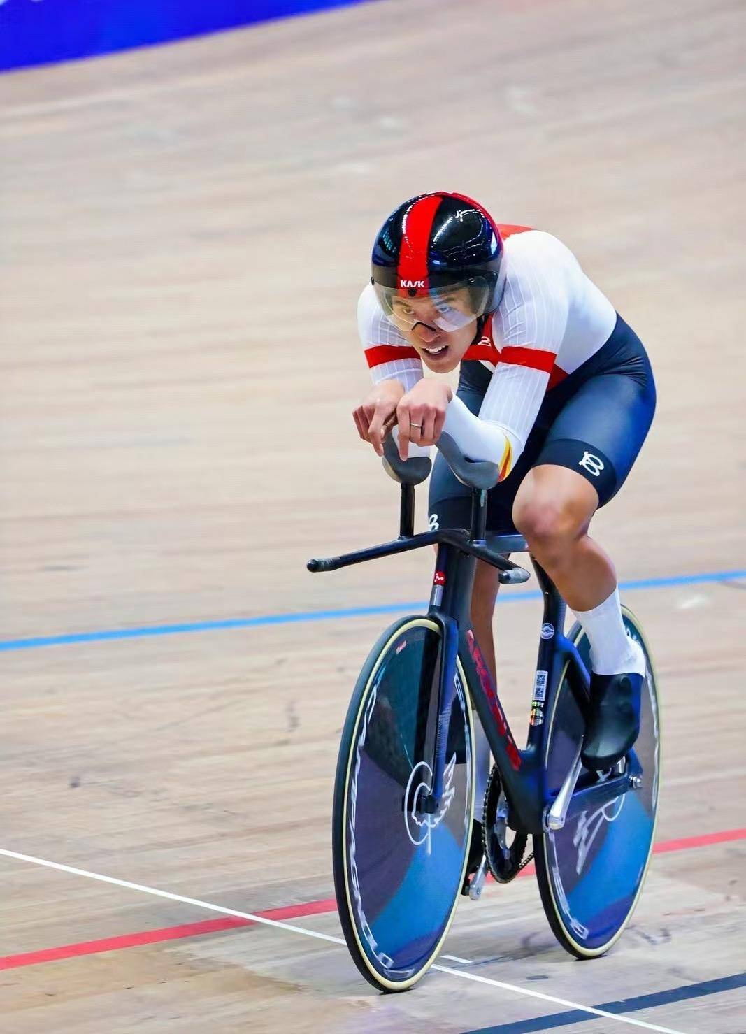 日进2金 河南巴迪瑞队2026年中国场地自行车联赛首站“开门红”